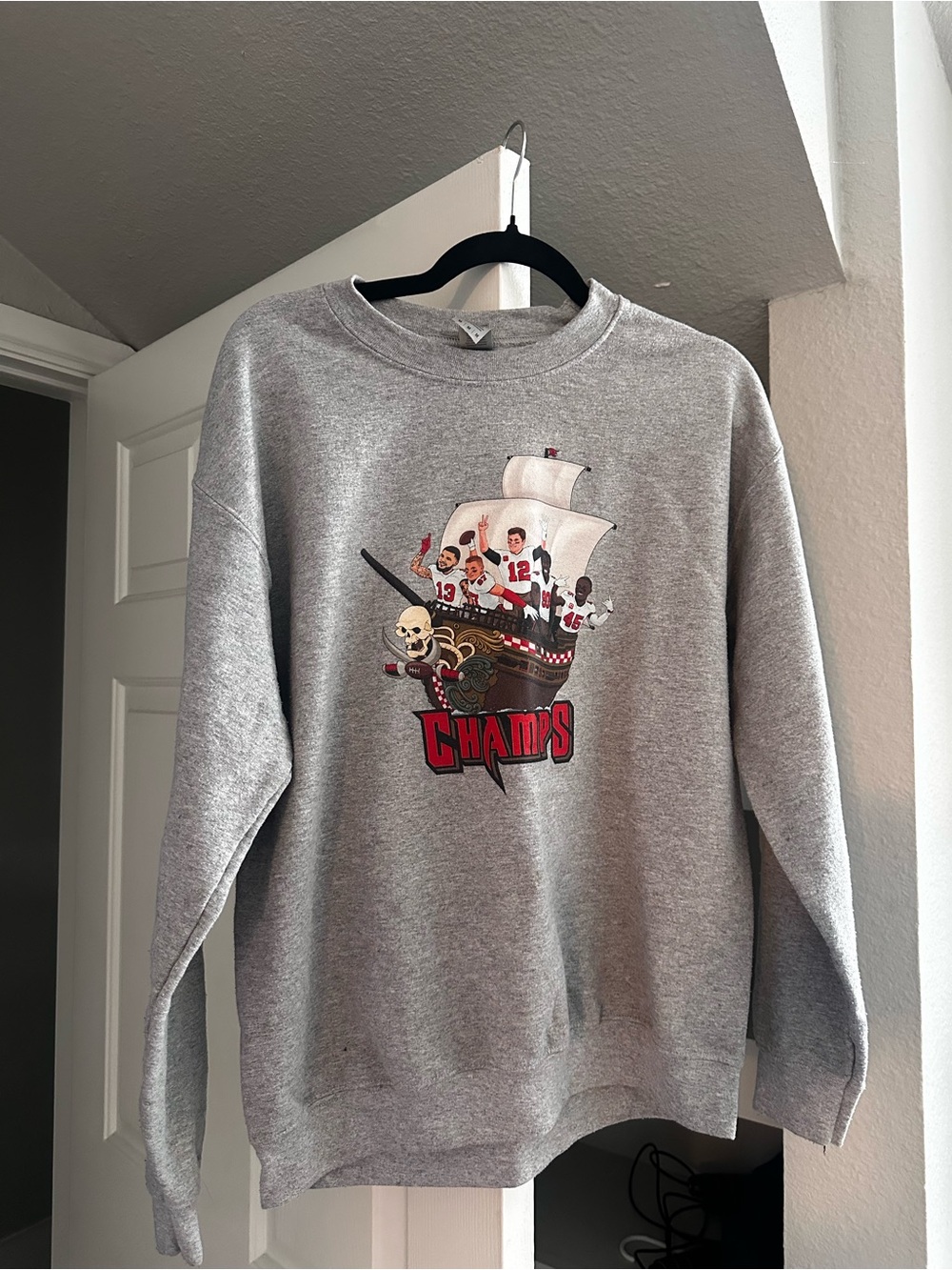 Gray Tampa Bay Buccaneers Champs Graphic Crewneck Sweatshirt